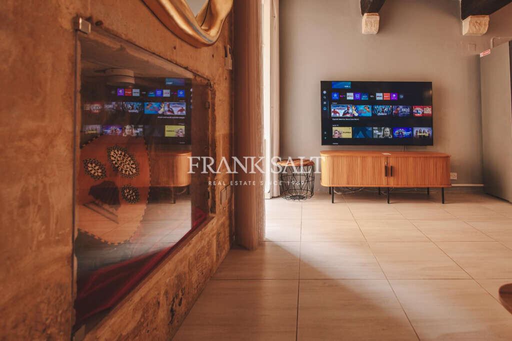 Valletta, 2 Bedrooms Bedrooms, ,2 BathroomsBathrooms,For Sale,FRSA-317572