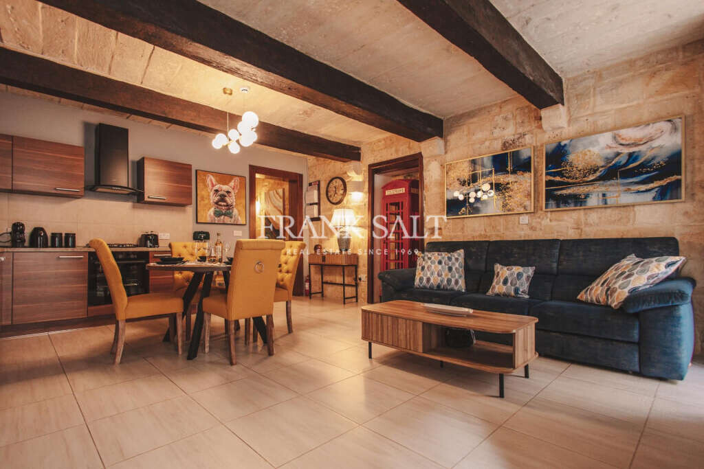 Valletta, 2 Bedrooms Bedrooms, ,2 BathroomsBathrooms,For Sale,FRSA-317572