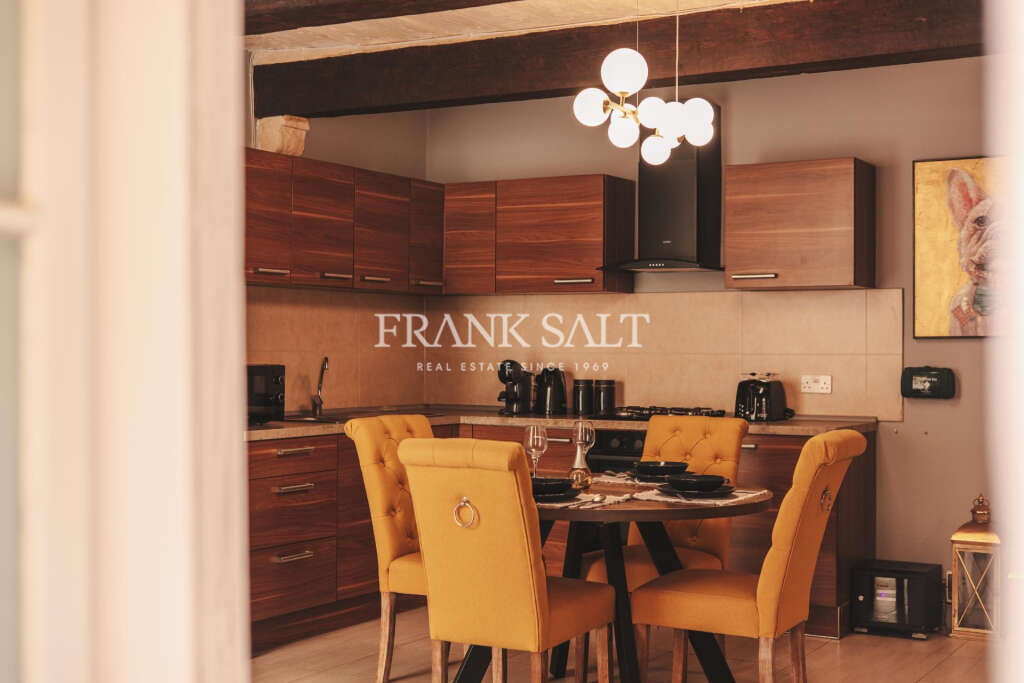 Valletta, 2 Bedrooms Bedrooms, ,2 BathroomsBathrooms,For Sale,FRSA-317572