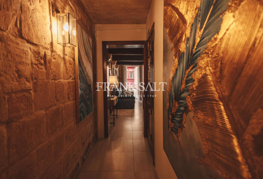 Valletta, 2 Bedrooms Bedrooms, ,2 BathroomsBathrooms,For Sale,FRSA-317572