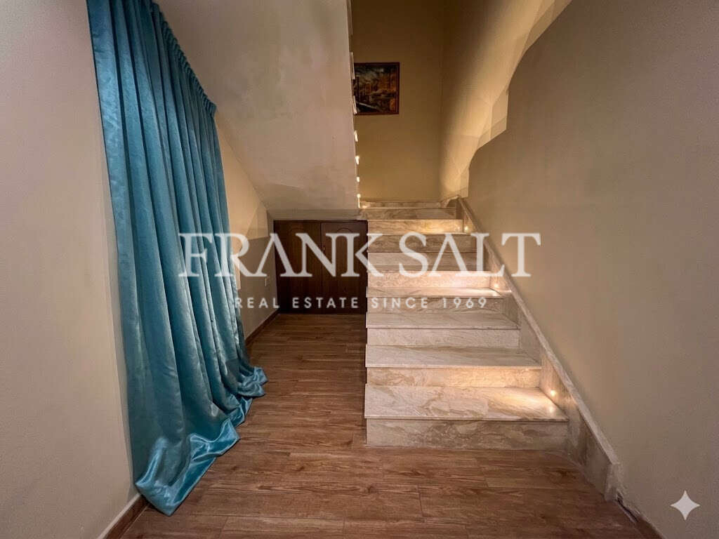 Qormi, 3 Bedrooms Bedrooms, ,2 BathroomsBathrooms,For Sale,FRSA-927032
