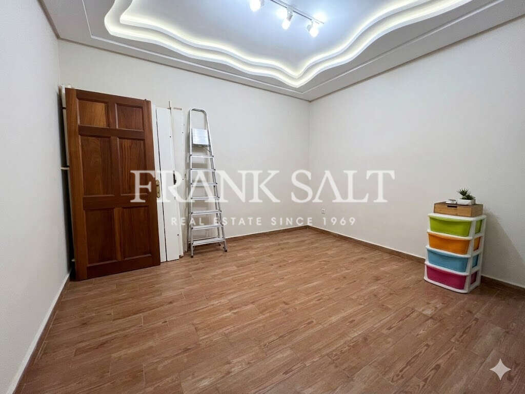 Qormi, 3 Bedrooms Bedrooms, ,2 BathroomsBathrooms,For Sale,FRSA-927032