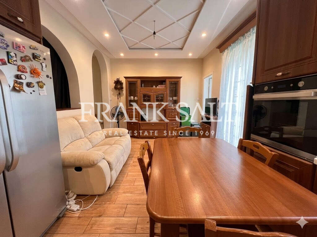 Qormi, 3 Bedrooms Bedrooms, ,2 BathroomsBathrooms,For Sale,FRSA-927032