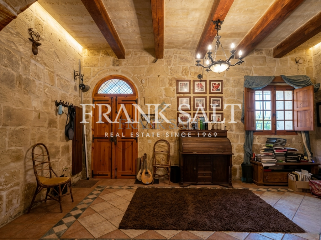 Zabbar, 3 Bedrooms Bedrooms, ,2 BathroomsBathrooms,For Sale,FRSA-927014