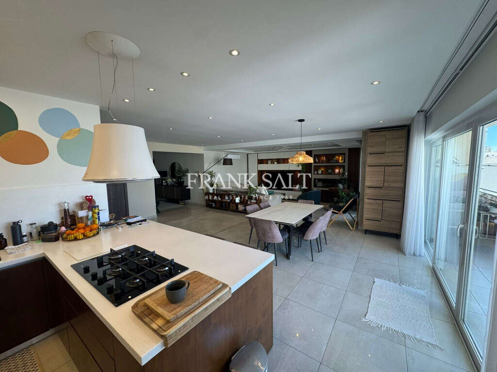 Mellieha, 3 Bedrooms Bedrooms, ,2 BathroomsBathrooms,For Sale,FRSA-926796