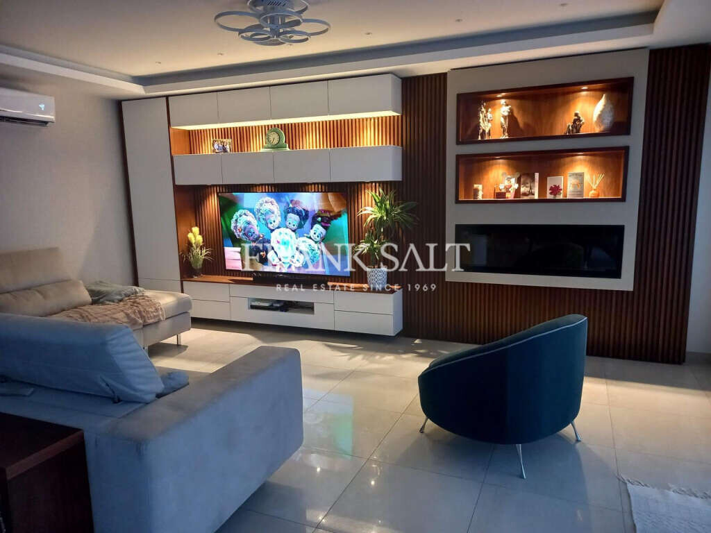 Mellieha, 3 Bedrooms Bedrooms, ,2 BathroomsBathrooms,For Sale,FRSA-926796