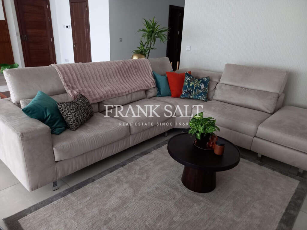 Mellieha, 3 Bedrooms Bedrooms, ,2 BathroomsBathrooms,For Sale,FRSA-926796