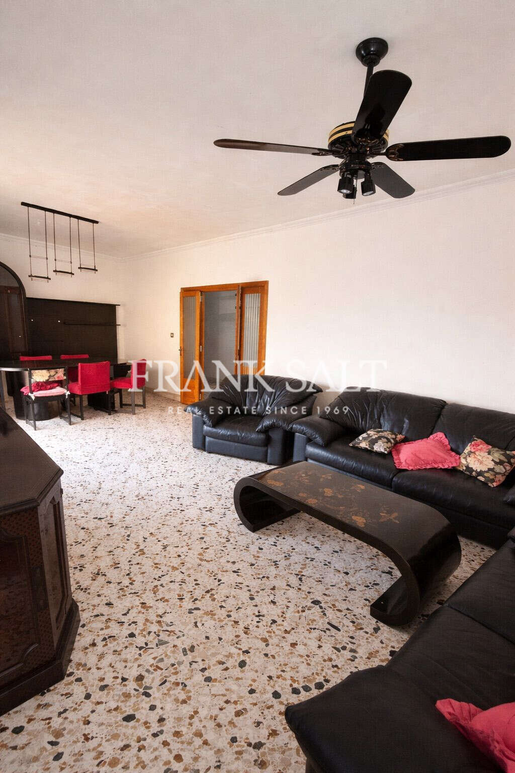 Sliema, 3 Bedrooms Bedrooms, ,2 BathroomsBathrooms,For Sale,FRSA-926240 Sliema, 3 Bedrooms Bedrooms, ,2 BathroomsBathrooms,For Sale,FRSA-926240