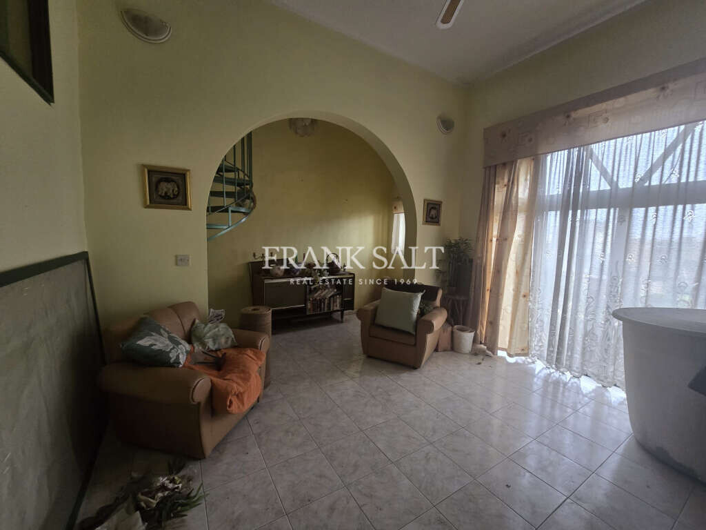 Fontana, Gozo, 3 Bedrooms Bedrooms, ,1 BathroomBathrooms,For Sale,FRSA-926921