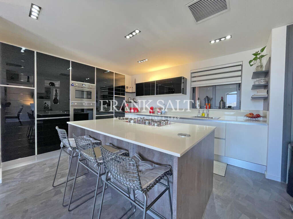 Madliena Village, 3 Bedrooms Bedrooms, ,1 BathroomBathrooms,For Sale,FRSA-043430