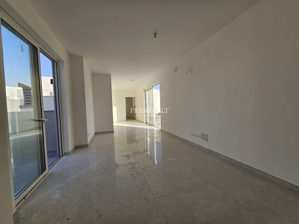 Marsascala, 3 Bedrooms Bedrooms, ,1 BathroomBathrooms,For Sale,FRSA-926882