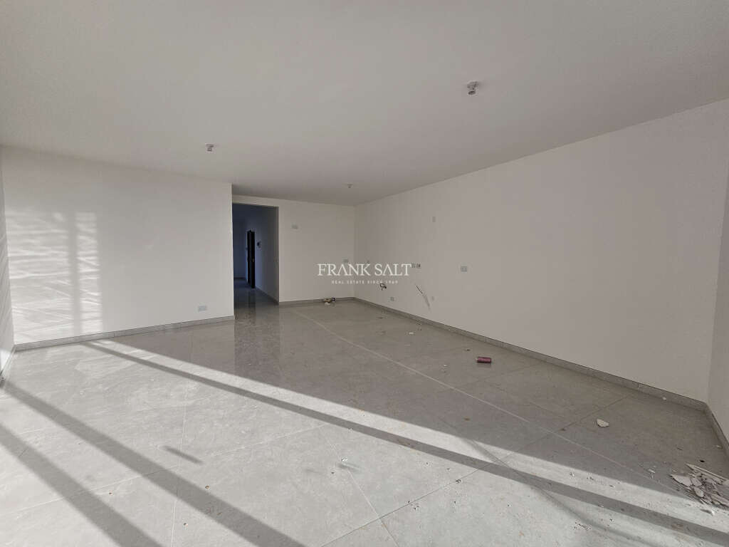 Marsascala, 3 Bedrooms Bedrooms, ,1 BathroomBathrooms,For Sale,FRSA-926881