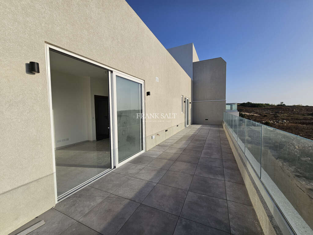 Marsascala, 3 Bedrooms Bedrooms, ,1 BathroomBathrooms,For Sale,FRSA-926881