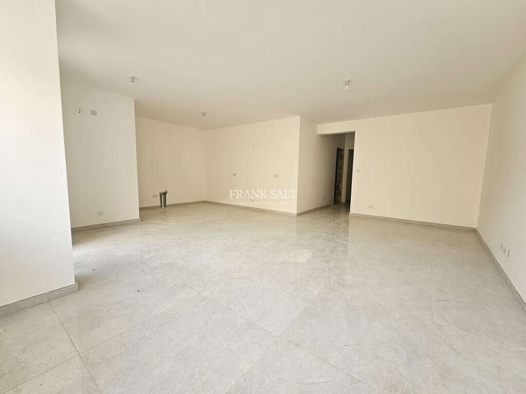 Marsascala, 3 Bedrooms Bedrooms, ,1 BathroomBathrooms,For Sale,FRSA-926881