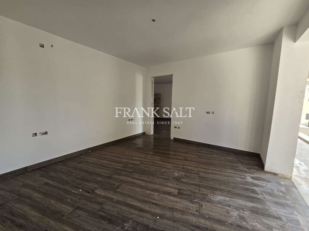 Marsalforn, Gozo, 1 Bedroom Bedrooms, ,1 BathroomBathrooms,For Sale,FRSA-926786