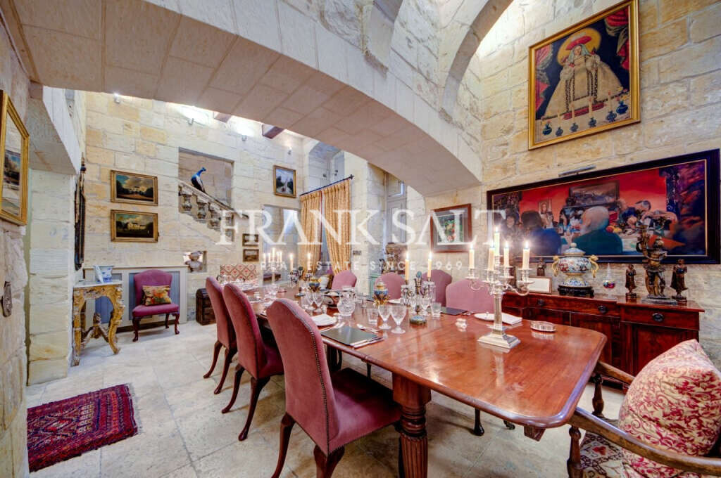 Cospicua, 5 Bedrooms Bedrooms, ,5 BathroomsBathrooms,For Sale,FRSA-926381