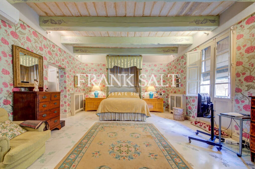 Cospicua, 5 Bedrooms Bedrooms, ,5 BathroomsBathrooms,For Sale,FRSA-926381