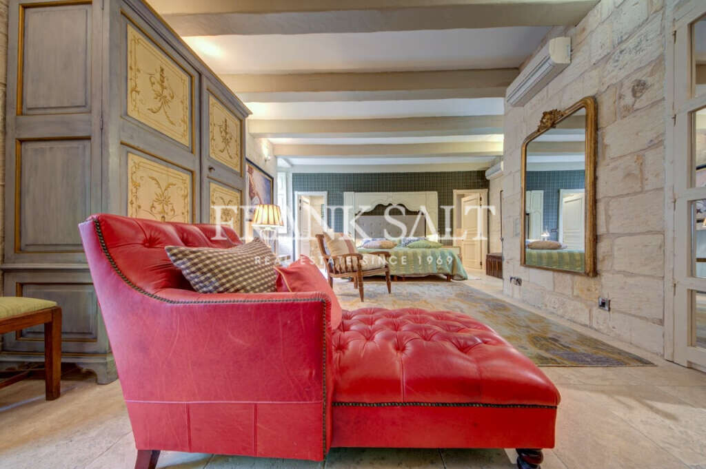 Cospicua, 5 Bedrooms Bedrooms, ,5 BathroomsBathrooms,For Sale,FRSA-926381