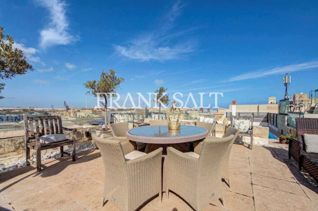 Cospicua, 5 Bedrooms Bedrooms, ,5 BathroomsBathrooms,For Sale,FRSA-926381