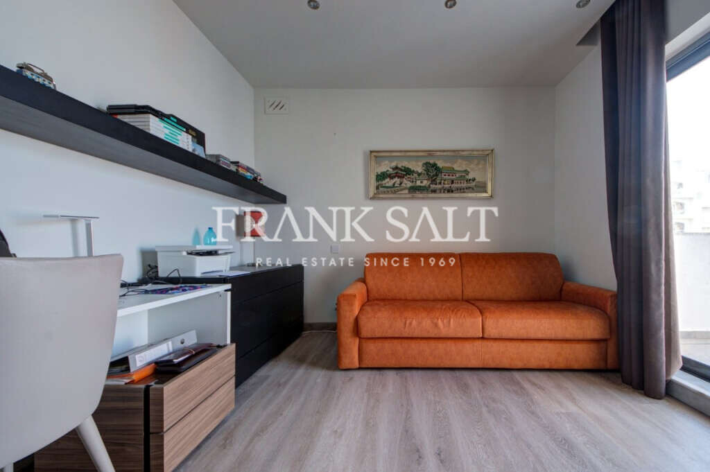 Ta Monita, 4 Bedrooms Bedrooms, ,1 BathroomBathrooms,For Sale,FRSA-918919