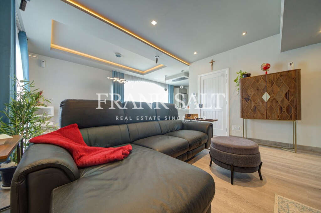 Ta Monita, 4 Bedrooms Bedrooms, ,1 BathroomBathrooms,For Sale,FRSA-918919