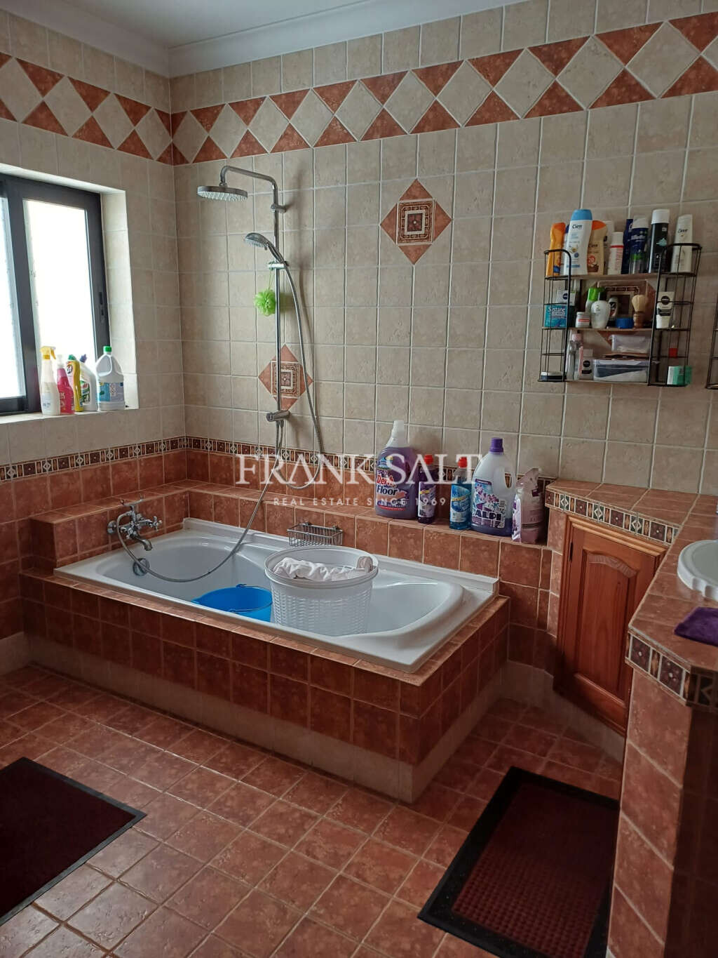 Birzebbugia, 3 Bedrooms Bedrooms, ,2 BathroomsBathrooms,For Sale,FRSA-922100