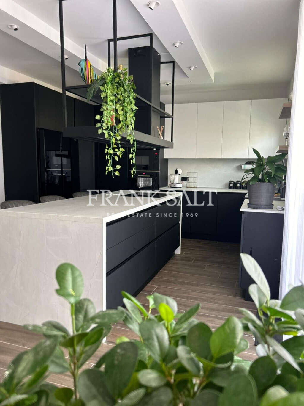 Attard, 3 Bedrooms Bedrooms, ,2 BathroomsBathrooms,For Sale,FRSA-925297