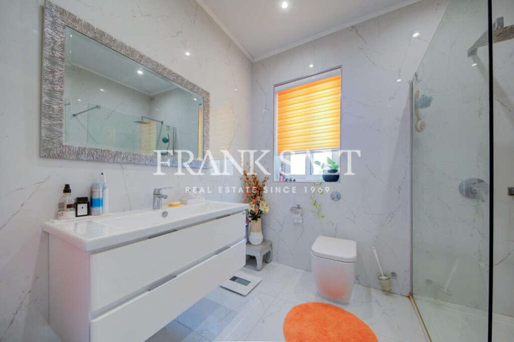 Zabbar, 2 Bedrooms Bedrooms, ,2 BathroomsBathrooms,For Sale,FRSA-427902