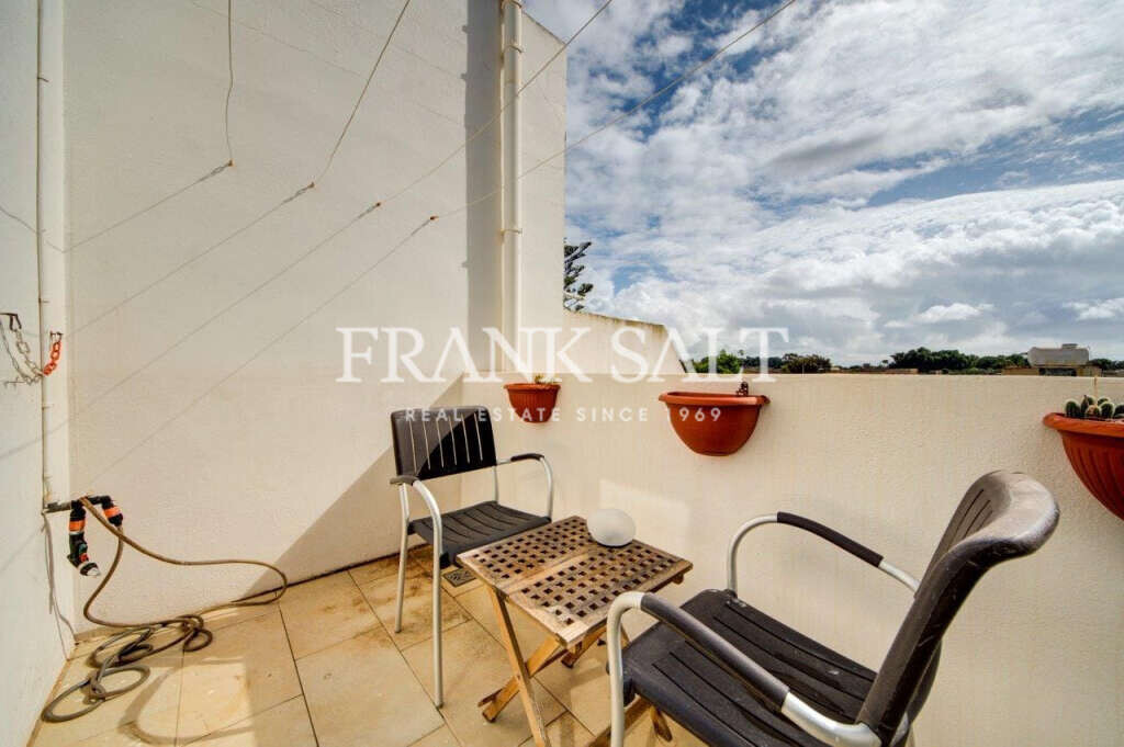 Zabbar, 2 Bedrooms Bedrooms, ,2 BathroomsBathrooms,For Sale,FRSA-427902