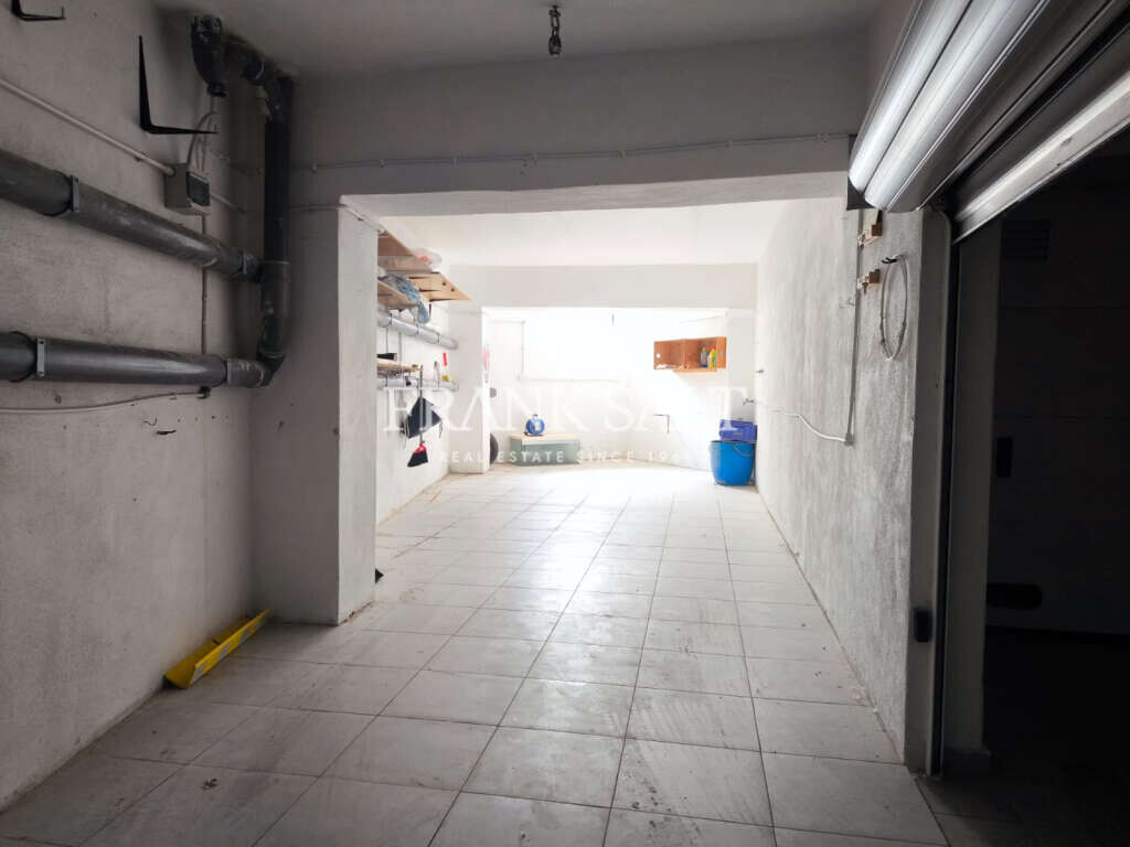 Zabbar, 2 Bedrooms Bedrooms, ,2 BathroomsBathrooms,For Sale,FRSA-427902