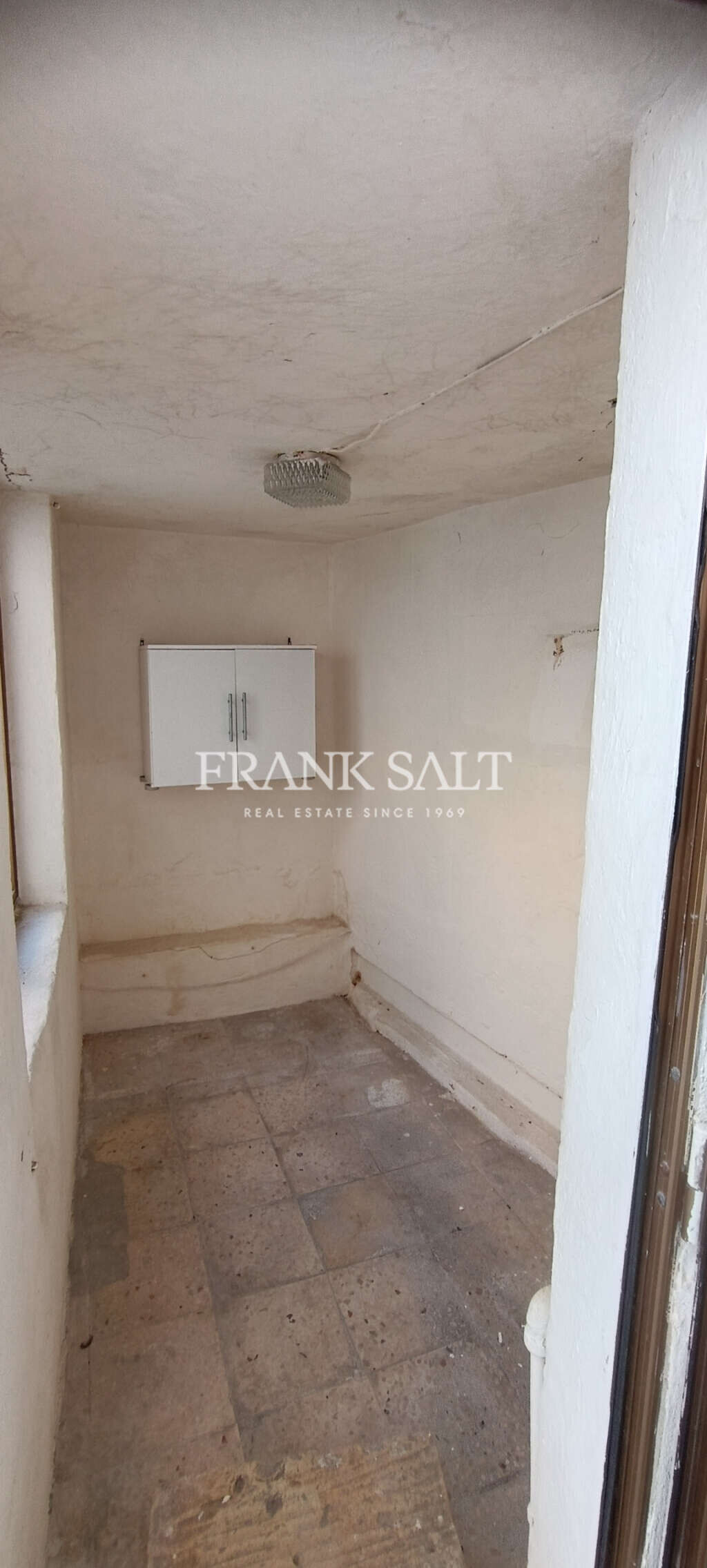 Qormi, 3 Bedrooms Bedrooms, ,1 BathroomBathrooms,For Sale,FRSA-925289