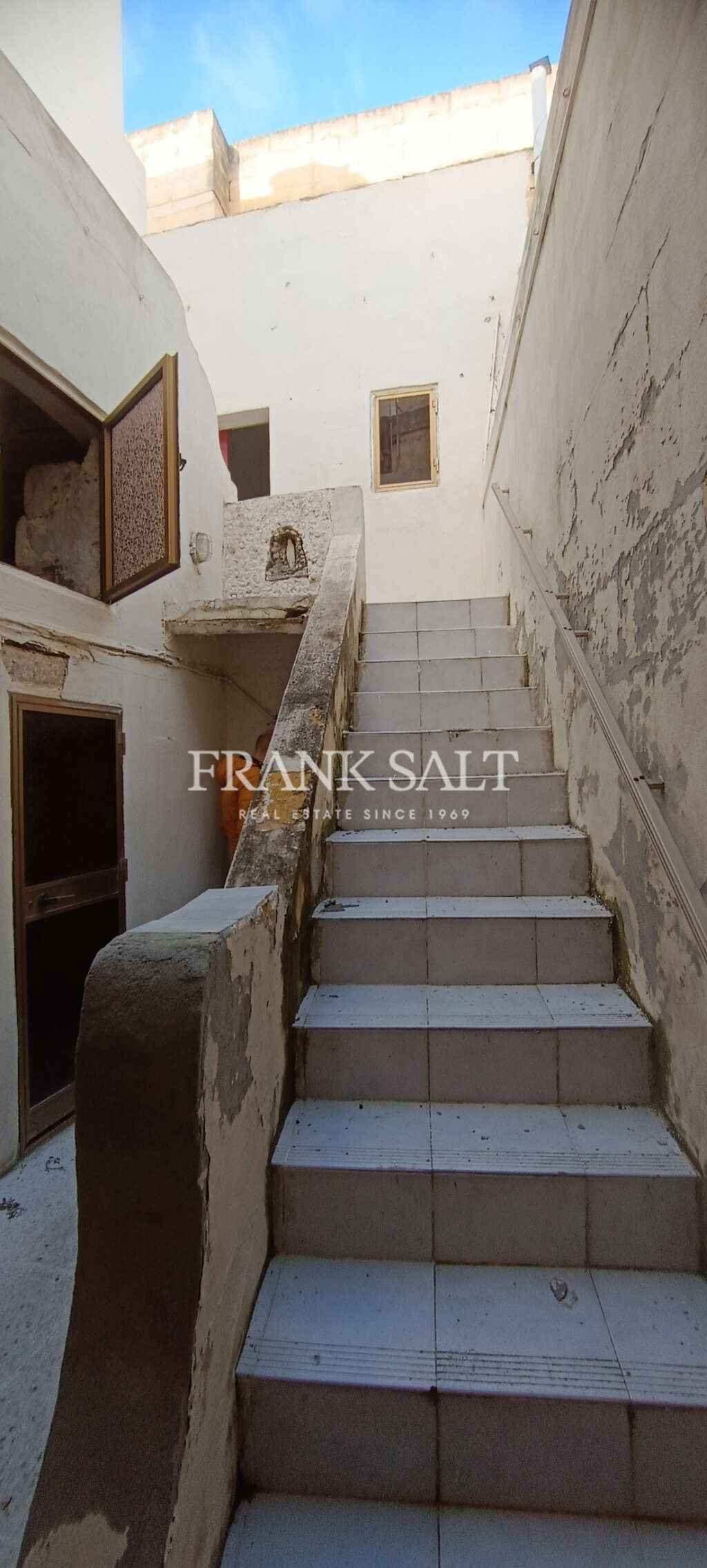 Qormi, 3 Bedrooms Bedrooms, ,1 BathroomBathrooms,For Sale,FRSA-925289