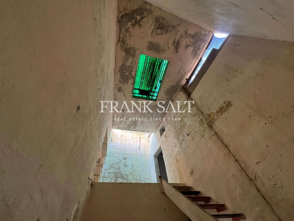 Qormi, 2 Bedrooms Bedrooms, ,1 BathroomBathrooms,For Sale,FRSA-925235