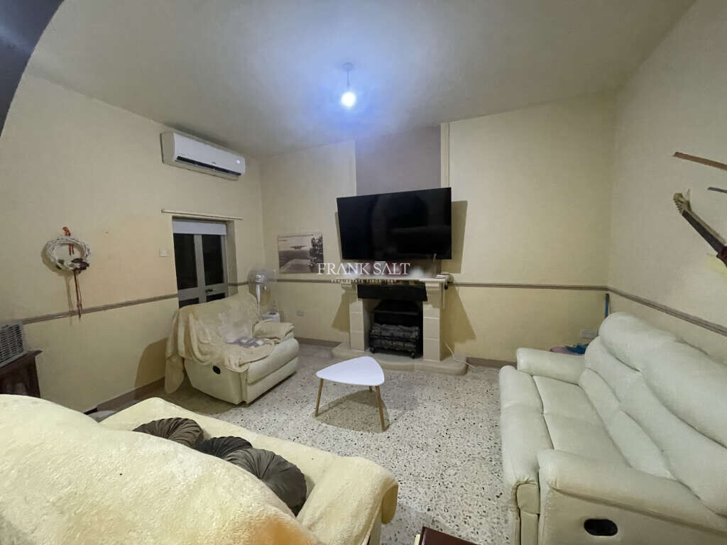 Siggiewi, 3 Bedrooms Bedrooms, ,2 BathroomsBathrooms,For Sale,FRSA-925251