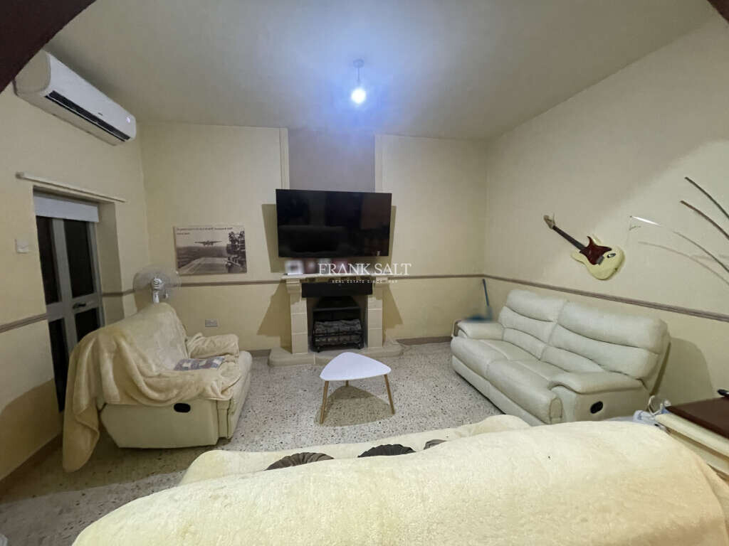 Siggiewi, 3 Bedrooms Bedrooms, ,2 BathroomsBathrooms,For Sale,FRSA-925251