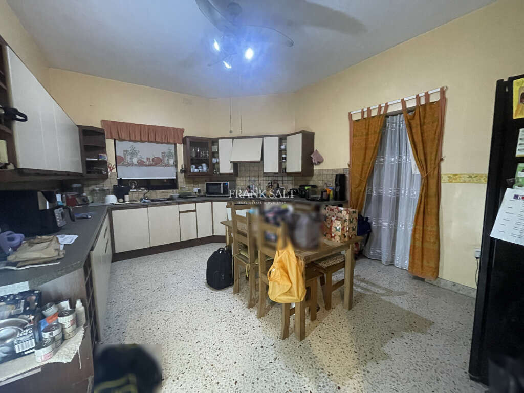 Siggiewi, 3 Bedrooms Bedrooms, ,2 BathroomsBathrooms,For Sale,FRSA-925251