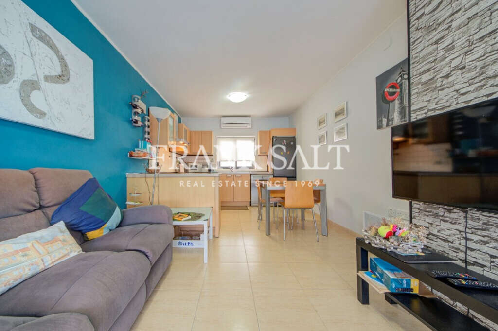 Xghajra, 2 Bedrooms Bedrooms, ,1 BathroomBathrooms,For Sale,FRSA-924492