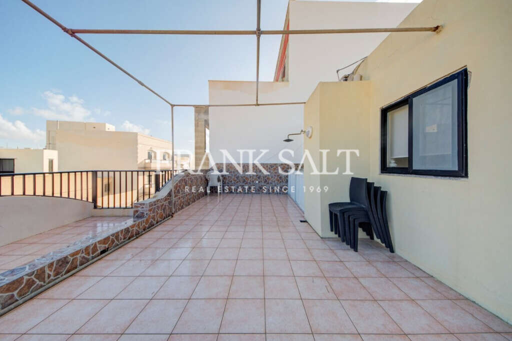 Xghajra, 2 Bedrooms Bedrooms, ,1 BathroomBathrooms,For Sale,FRSA-924492