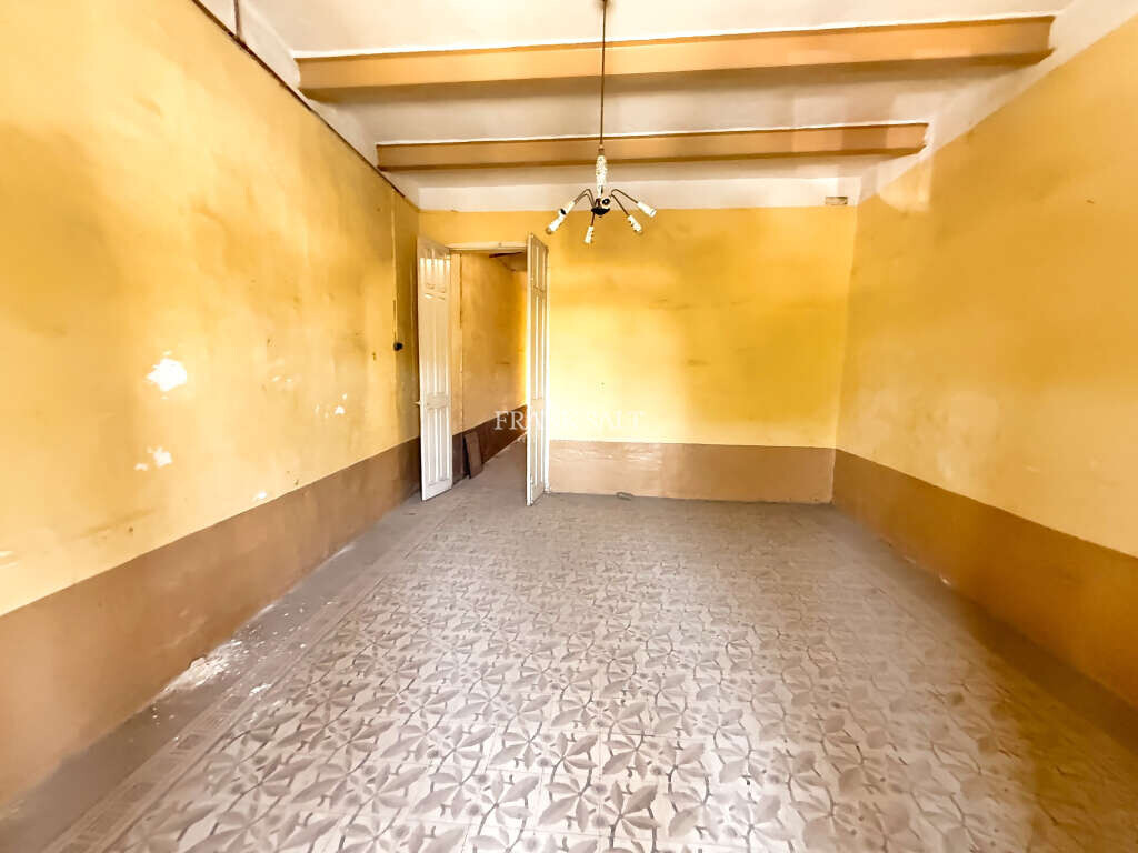 Vittoriosa, 4 Bedrooms Bedrooms, ,2 BathroomsBathrooms,For Sale,FRSA-814755