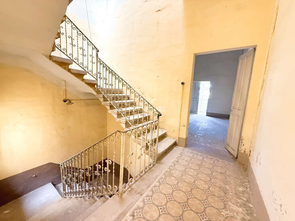 Vittoriosa, 4 Bedrooms Bedrooms, ,2 BathroomsBathrooms,For Sale,FRSA-814755