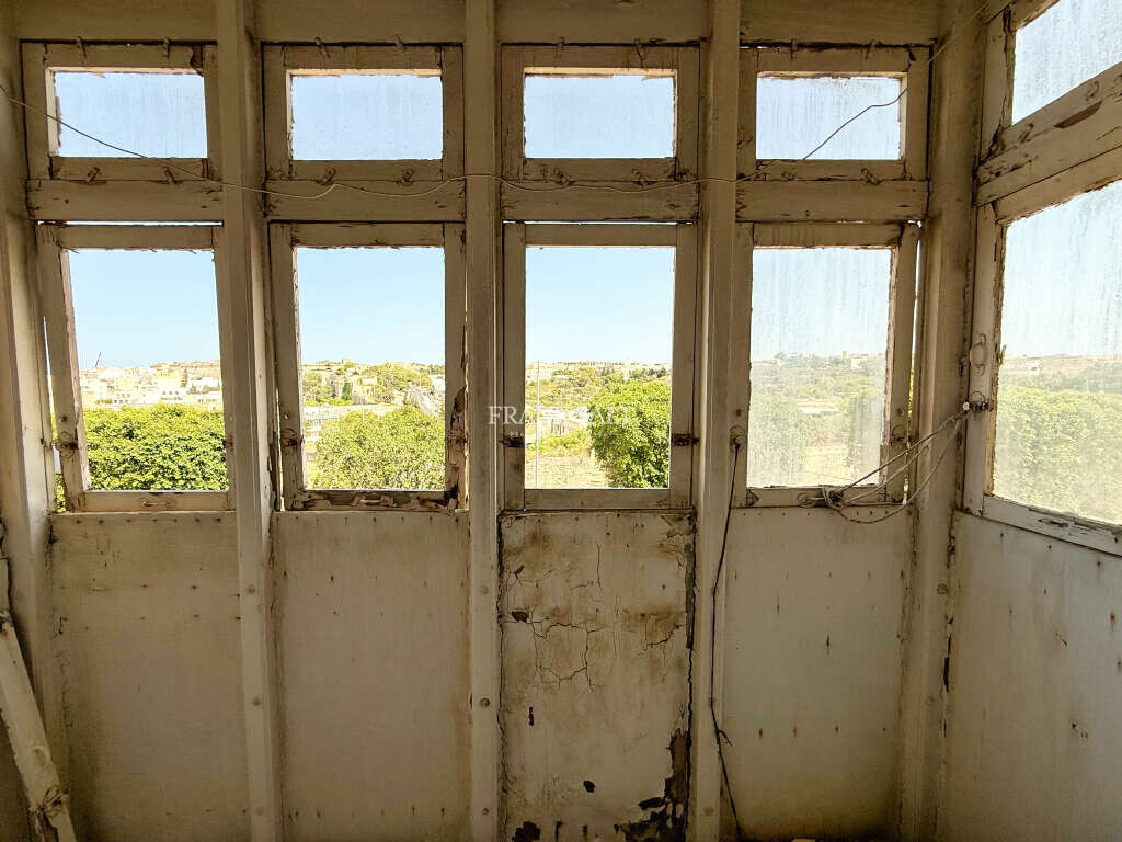 Vittoriosa, 4 Bedrooms Bedrooms, ,2 BathroomsBathrooms,For Sale,FRSA-814755