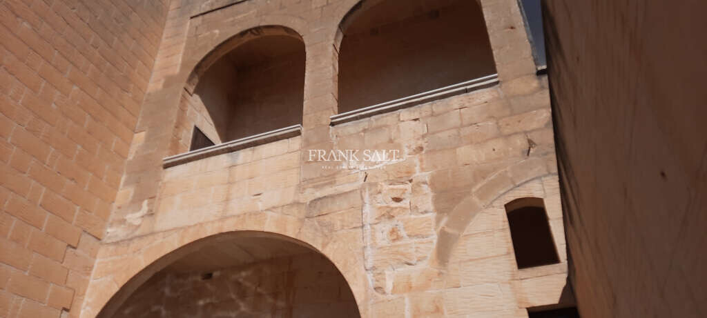 Xaghra, Gozo, 3 Bedrooms Bedrooms, ,For Sale,FRSA-160100