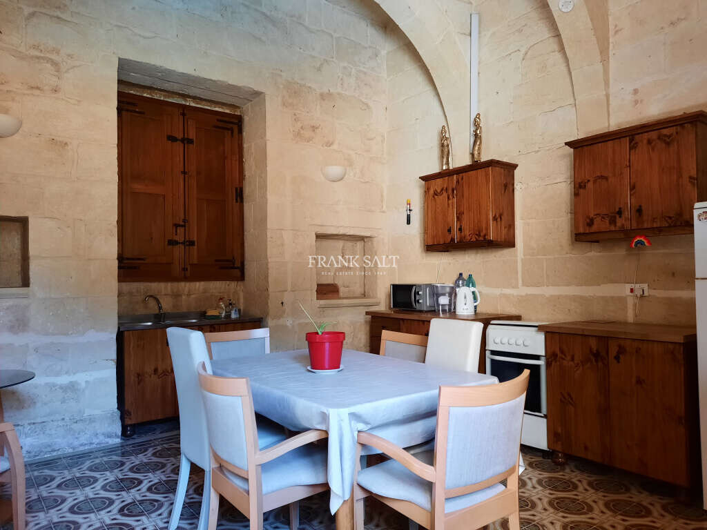 Xaghra, Gozo, 3 Bedrooms Bedrooms, ,For Sale,FRSA-160100