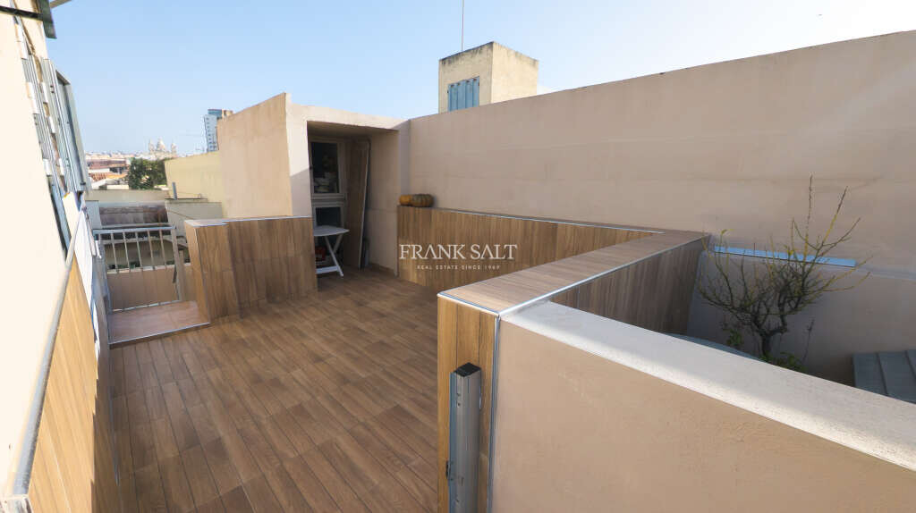 Marsa, 4 Bedrooms Bedrooms, ,1 BathroomBathrooms,For Sale,FRSA-925209