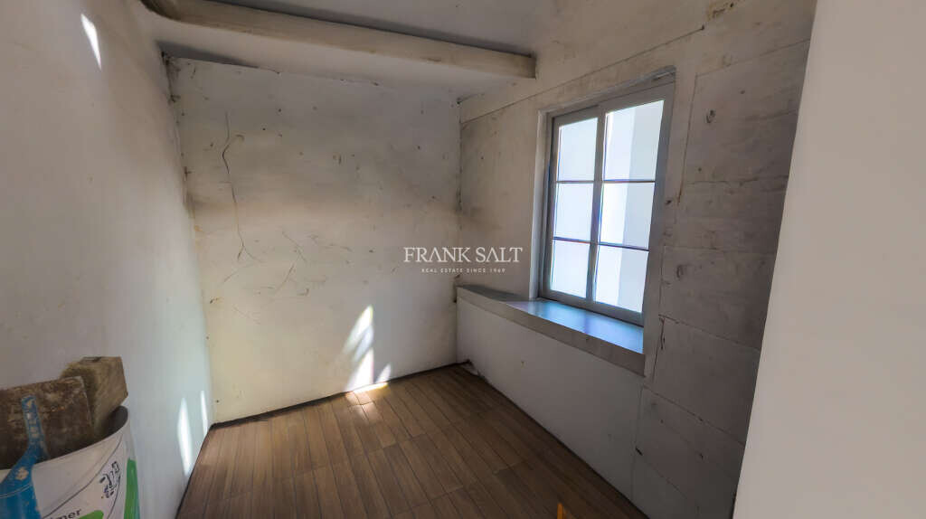 Marsa, 4 Bedrooms Bedrooms, ,1 BathroomBathrooms,For Sale,FRSA-925209