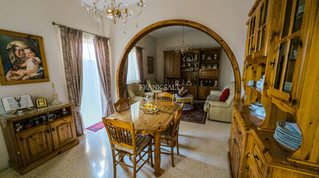 Marsa, 4 Bedrooms Bedrooms, ,1 BathroomBathrooms,For Sale,FRSA-925209