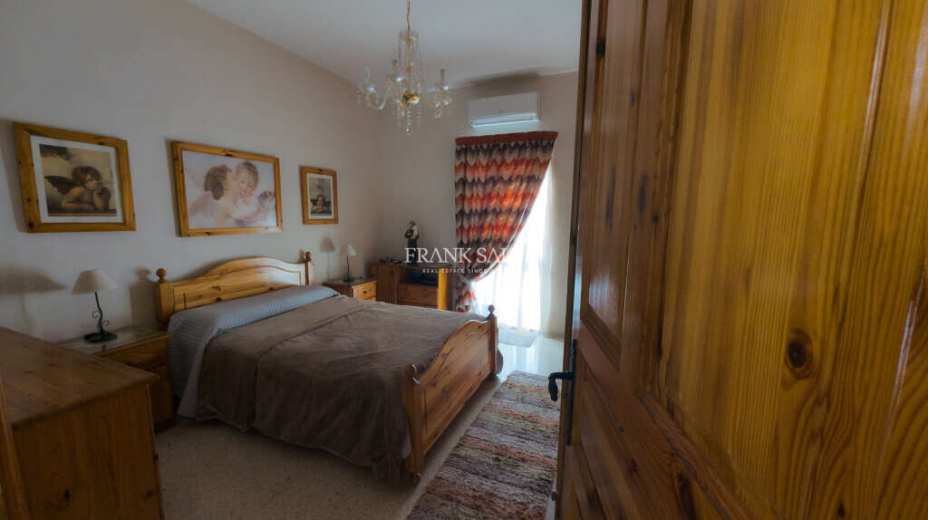 Marsa, 4 Bedrooms Bedrooms, ,1 BathroomBathrooms,For Sale,FRSA-925209