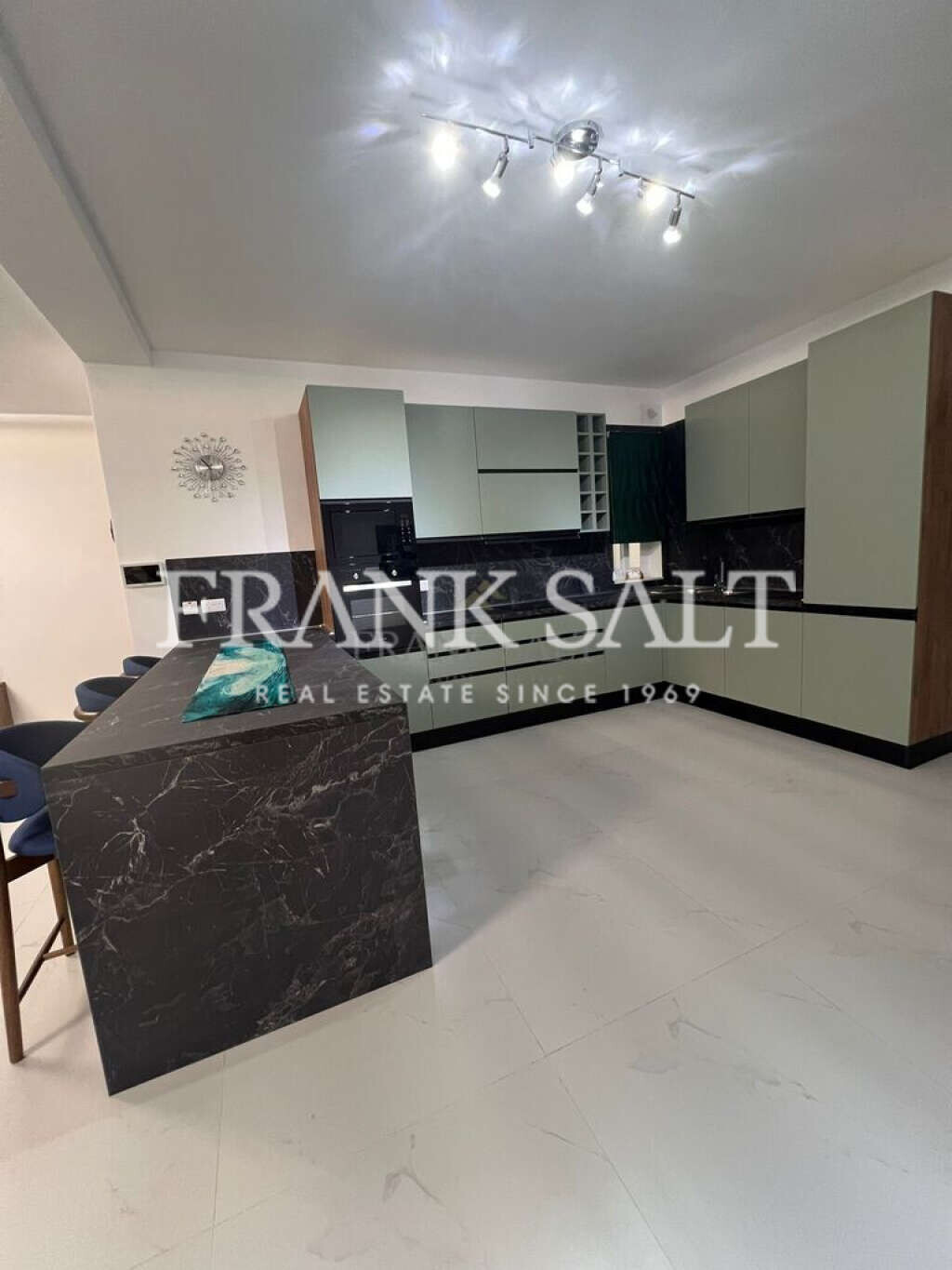 Luqa, 3 Bedrooms Bedrooms, ,1 BathroomBathrooms,For Sale,FRSA-419473