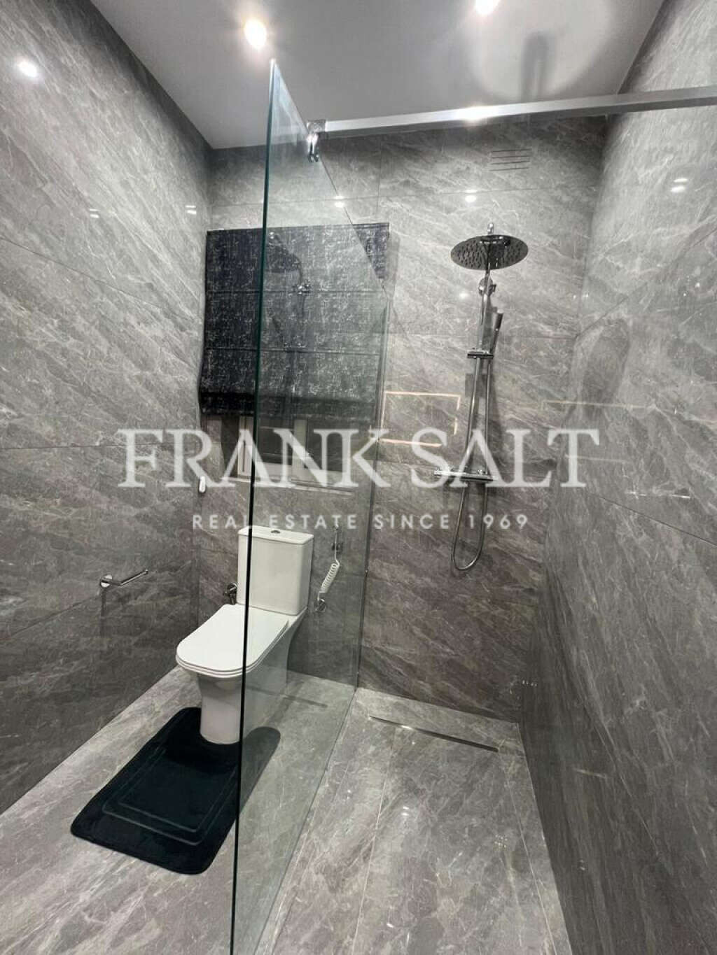 Luqa, 3 Bedrooms Bedrooms, ,1 BathroomBathrooms,For Sale,FRSA-419473