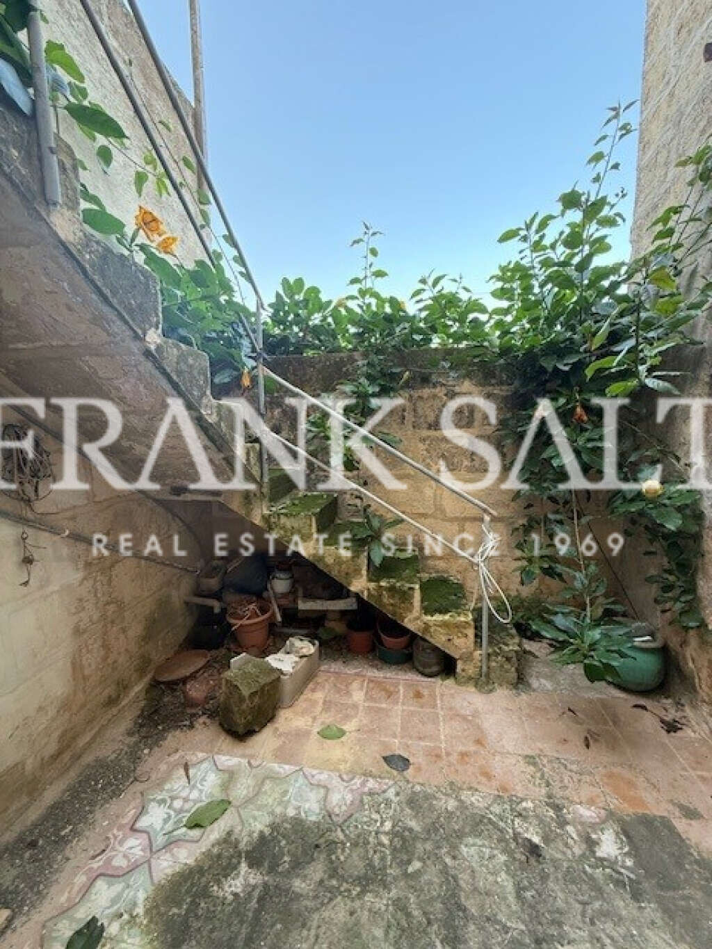 Nadur, Gozo, 3 Bedrooms Bedrooms, ,1 BathroomBathrooms,For Sale,FRSA-924506